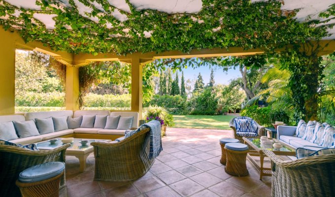 Outdoor living room