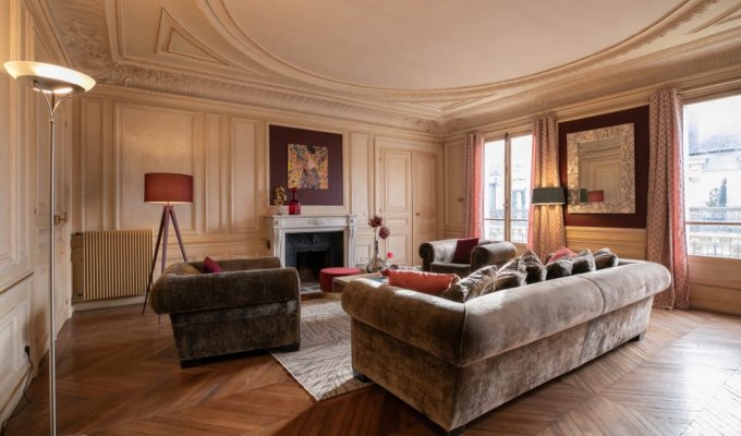 Paris Champs Elysees Luxury Apartment Rental Duplex 8mns walking from the Grand Palais