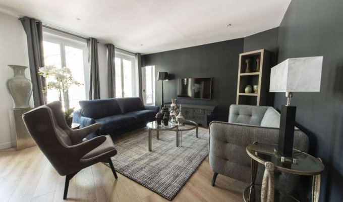 Paris Le Marais Luxury Apartment Rental on the Place de la Republique