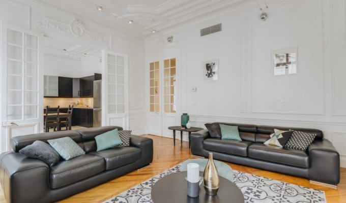 Paris Champs Elysees Luxury Apartment Rental 400m from the Champs Elysees Avenue