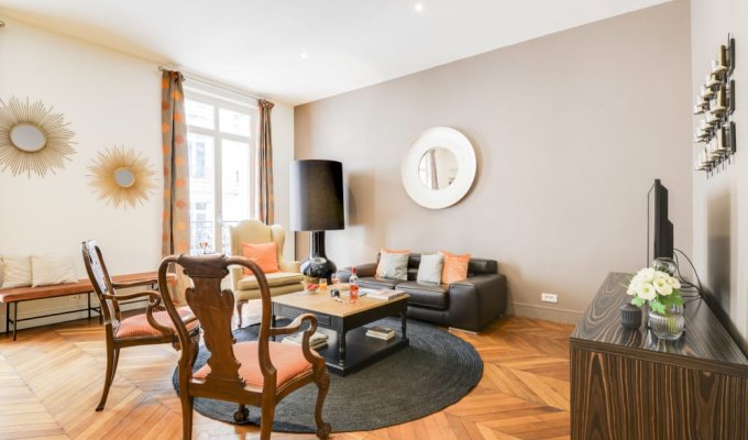 Paris Champs Elysees Luxury Apartment Rental 400m from the Champs Elysees Avenue