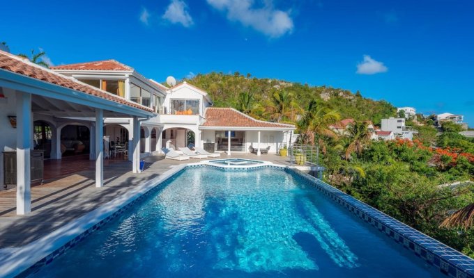 Sint Maarten Cole Bay Villa rentals with private pool & Jacuzzi close to Casino & Restaurants