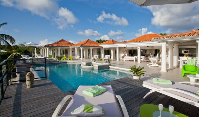 St Martin Terres Basses Villa rentals with private pool close to Plum Bay beach