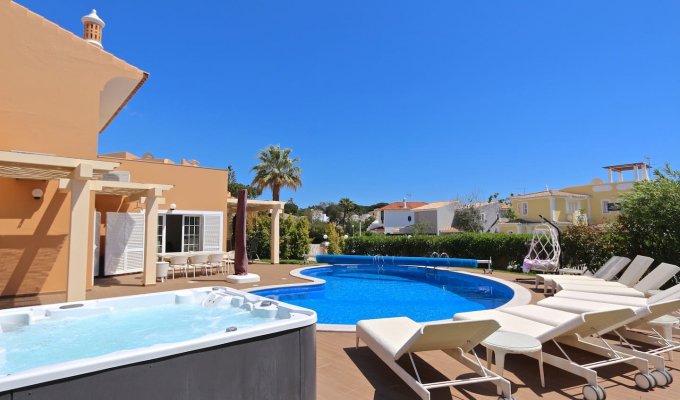 Algarve Villa Holiday Rental Vilamoura with private heated pool and jacuzzi