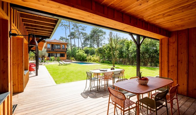 7-bedroom Cap Ferret luxury villa rental on the Arcachon Bay with heated private pool