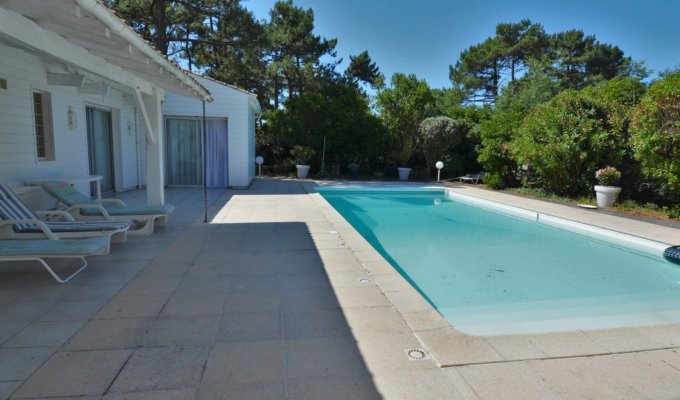 Cap Ferret villa rental pool