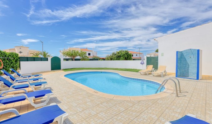 Albufeira Villa Holiday Rental with private pool and 600m from the beach, Algarve