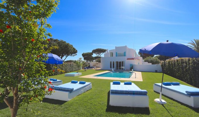 Algarve Villa Holiday Rental Vilamoura with private pool and close to beaches