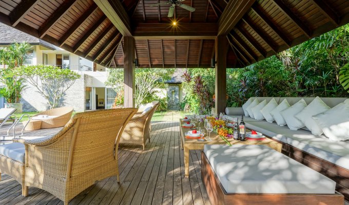 Phuket Bang Tao Beach luxury Villa rentals with staff & Chef close to Nikki Beach club Phuket