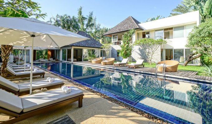 Phuket Bang Tao Beach luxury Villa rentals with staff & Chef close to Nikki Beach club Phuket