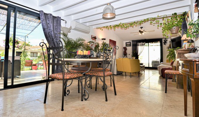 Avignon Provence Villa rental with private swimming pool