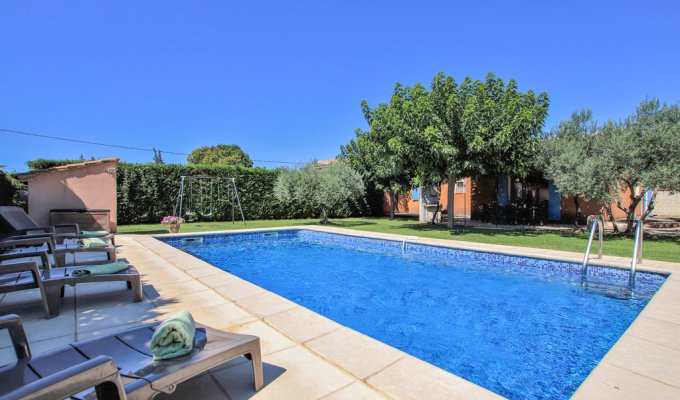 Carpentras Provence Holiday Home rental with private swimming pool