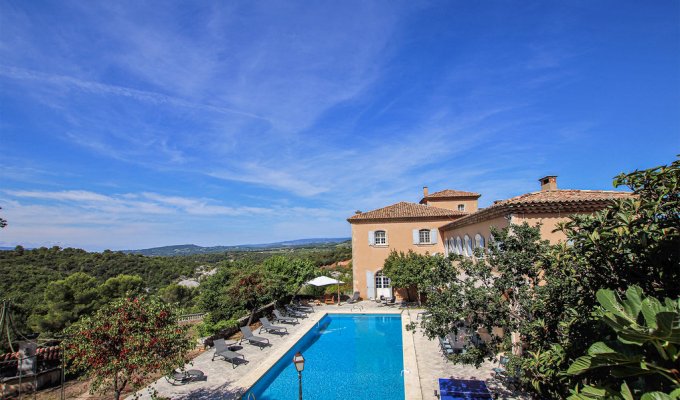 Luberon charming house rental with swimming pool