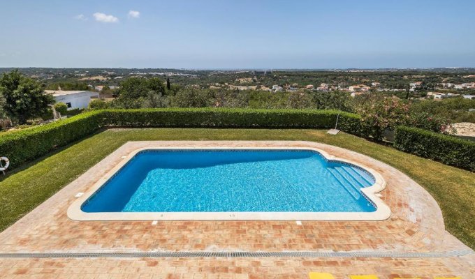 Algarve Villa Holiday Rental Vilamoura with private pool, near golf courses and beaches