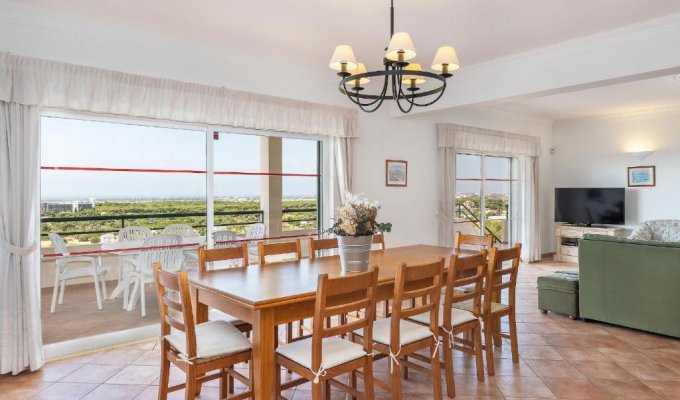 Algarve Villa Holiday Rental Vilamoura with private pool, near golf courses and beaches