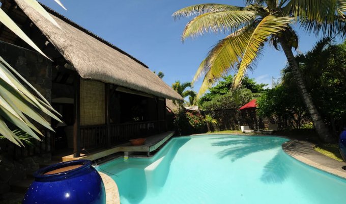Beach Front Mauritius Villa Poste Lafayette with staff & pool