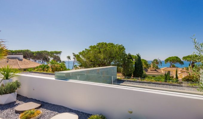 Villa with sea views