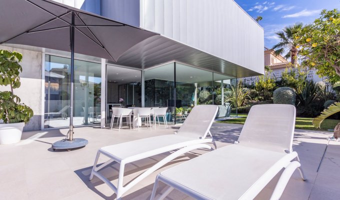 Solarium with privacy