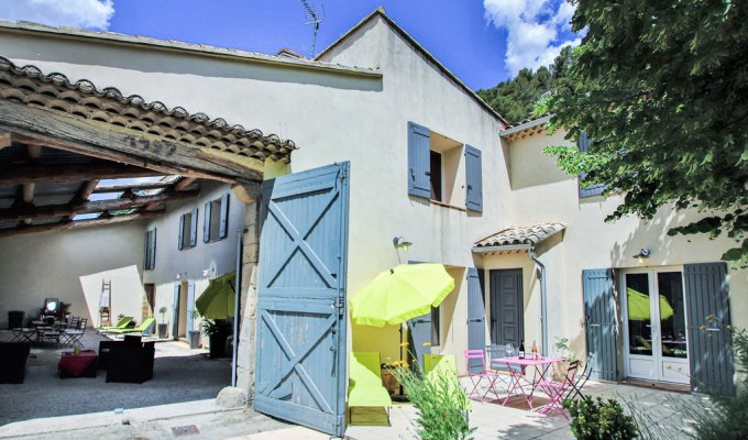 Luberon Provence Holiday Home rental with private swimming pool