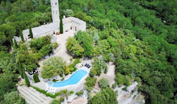 Luxury Mas Bonnieux Luberon Private swimming pool spa and sauna