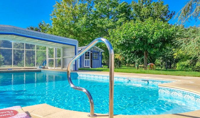 Bordeaux villa rental in Medoc heated pool