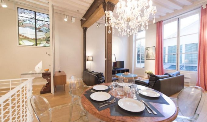 Paris Le Marais Luxury Apartment Rental with private terrace