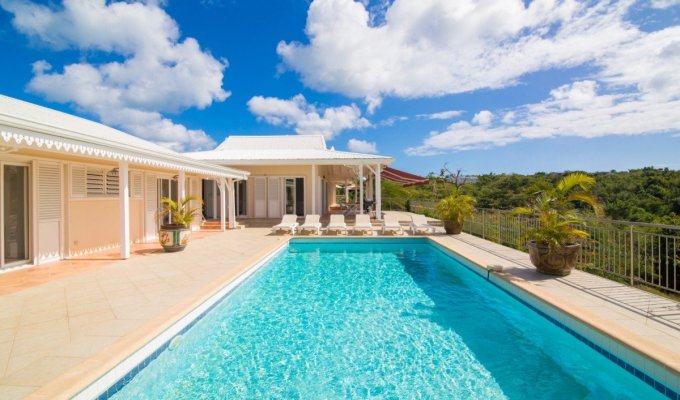 Saint-Martin Terres Basses Villa Vacation Rentals  with private pool close to Plum Bay Beach