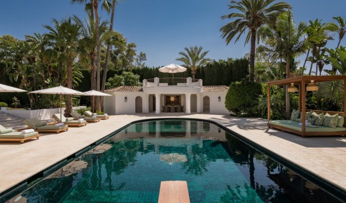 16 guest luxury villa Marbella
