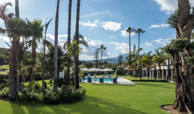 Pool in a mature garden close to beach