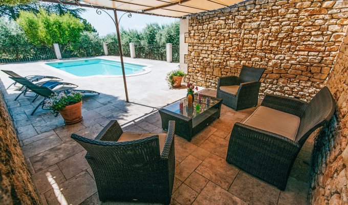 Villa rental with swimming pool in Lioux Luberon