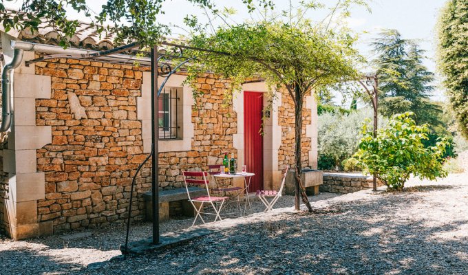 Villa rental with swimming pool in Lioux Luberon