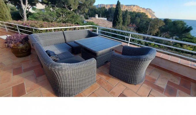 Villa rental Cassis Cote de Marseille private pool and sea view