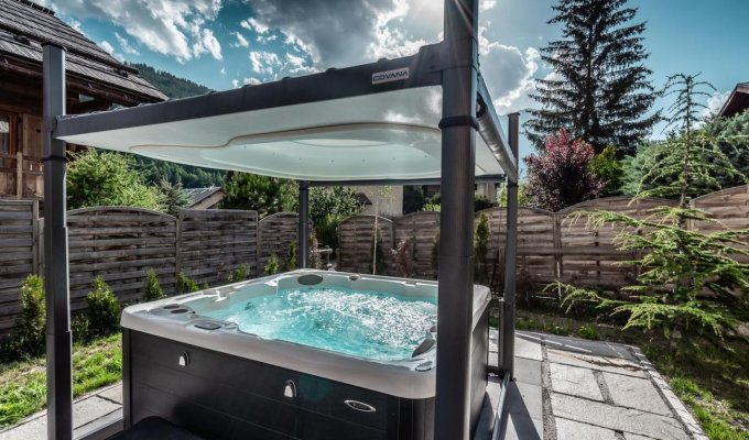 Serre Chevalier Luxury Chalet Rental near the slopes with spa sauna and concierge service