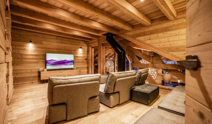 Serre Chevalier Luxury Chalet Rental near the slopes with sauna and concierge service