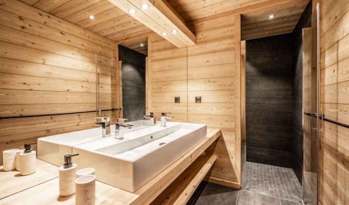 Serre Chevalier Luxury Chalet Rental near the slopes with sauna and concierge service