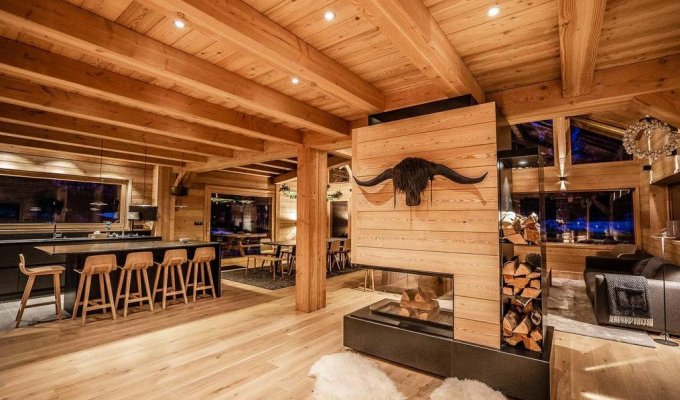 Serre Chevalier Luxury Chalet Rental near the slopes with sauna and concierge service