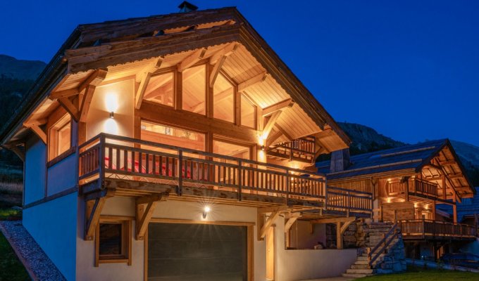 Serre Chevalier Luxury Chalet Rental at the foot of the slopes with concierge service