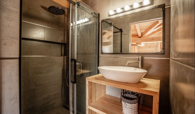 Luxury Chalet rental near slopes with spa sauna and concierge services