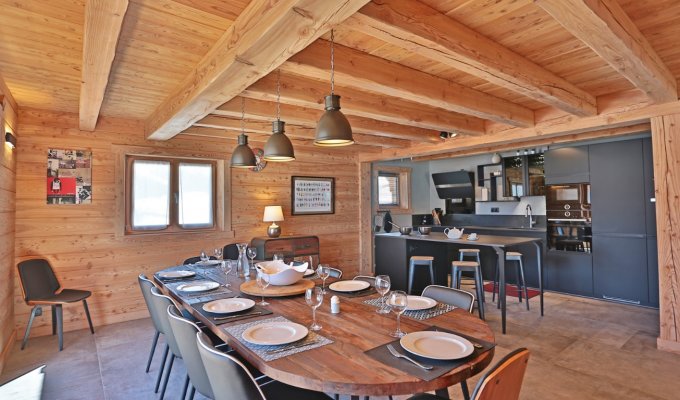 Luxury Chalet rental near slopes with spa sauna and concierge services