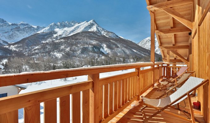 Serre Chevalier Luxury Chalet Rental near the slopes with spa sauna and concierge services