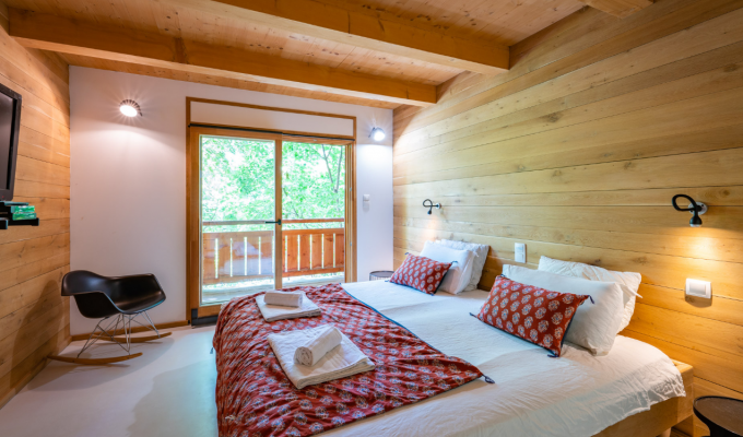 Luxury Chalet rental near slopes with heated swimming pool spa sauna and concierge services