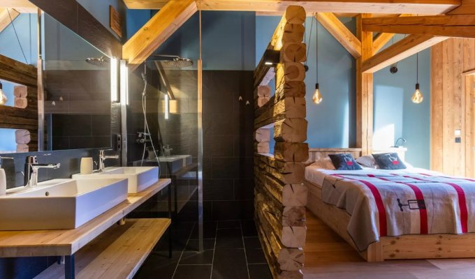 Serre Chevalier Luxury Chalet Rental near the slopes with spa and concierge service