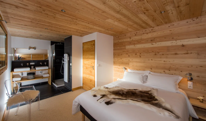 Luxury Chalet rental near the slopes of the Southern Alps with spa sauna and concierge