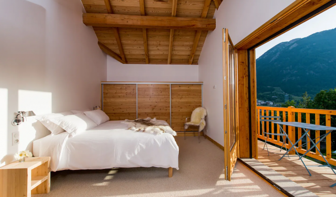 Luxury Chalet rental near the slopes of the Southern Alps with spa sauna and concierge