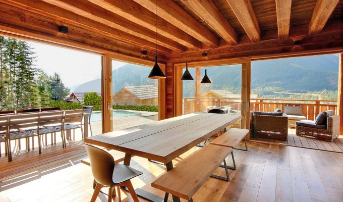 Luxury Chalet Rental near Southern Alps slopes with heated swimming pool, spa and sauna