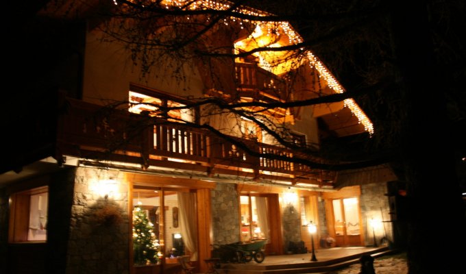 Serre Chevalier Luxury Chalet Rental near the slopes with Nordic bath