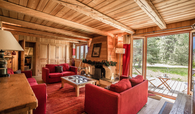 Luxury chalet rental Serre Chevalier Southern Alps at the foot of the slopes Spa sauna concierge service