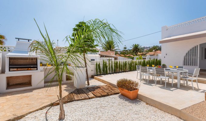 3 bedroom Calpe Costa Blanca villa rental with private pool near the beach