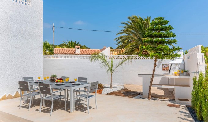 3 bedroom Calpe Costa Blanca villa rental with private pool near the beach