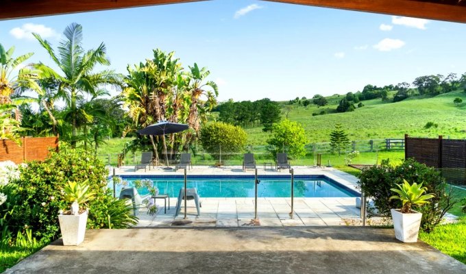 5-bedroom Myocum Byron Bay villa with private pool and BBQ, view on the valley and hills